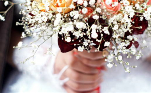 2025年09月10日(农历七月十九)算不算结婚好日子？ 办婚礼能算好日子吗