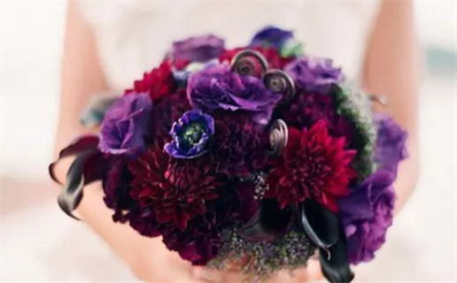 2025年08月25日领证是否是黄道吉日 今日登记结婚好吗