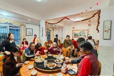 回族节日中的美食文化与家族团聚