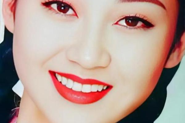 许晴八字揭秘：如何改变命运，打破婚姻中的困境与误区