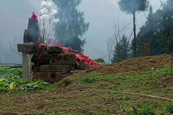 清明:祭祖扫墓与春耕习俗 清明:祭祖扫墓与春耕习俗