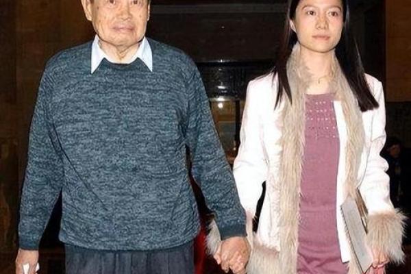 翁帆的生辰八字揭秘,改运与婚姻合适性解析 翁帆的生辰八字揭秘,改运与婚姻合适性解析