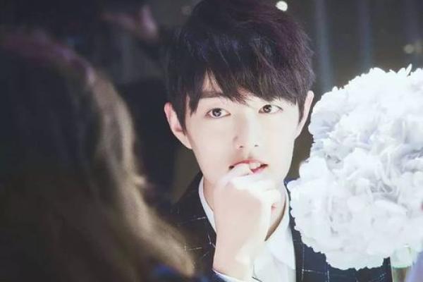 吴亦凡的八字命理，暗藏玄机，如何避免命运误区？