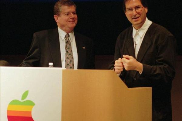 揭秘比尔盖茨生辰八字：能改运吗？命运不同背后的玄机